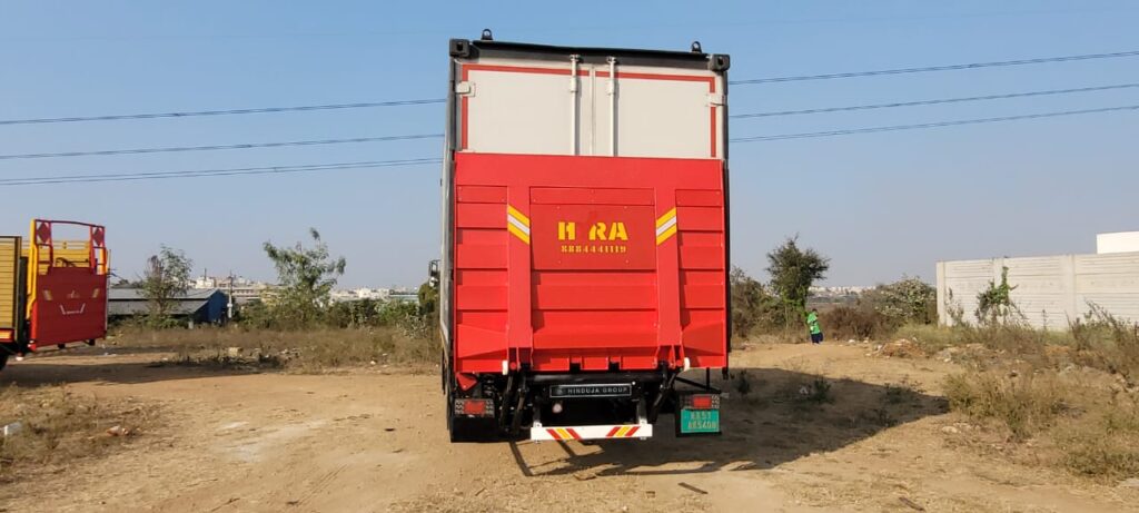 Hydraulic Cantilever Tail Lift