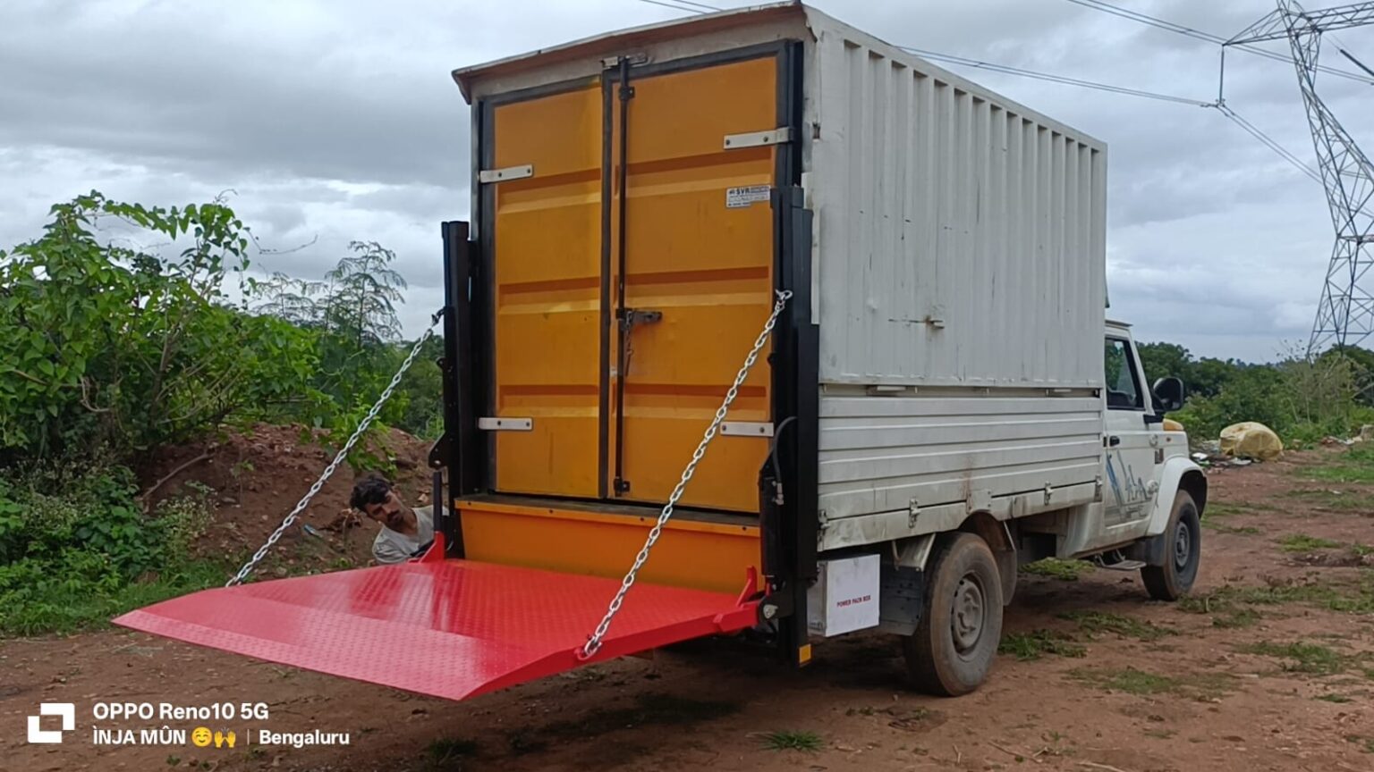 Hydraulic Column Tail Lift